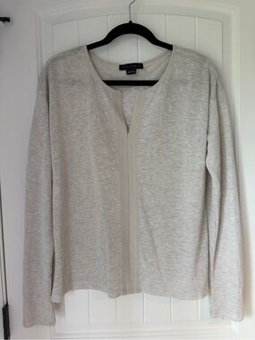 Sanctuary Cream Lightweight V Neck Pull over Long Sleeve  Size L Classic